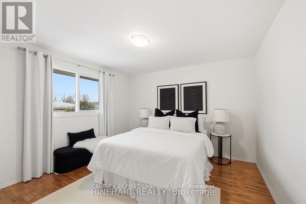 452 Stockton Street, London South, Ontario  N6C 3B7 - Photo 12 - X12750846