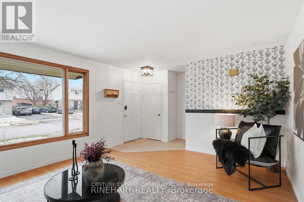 452 Stockton Street, London South, Ontario  N6C 3B7 - Photo 3 - X12750846