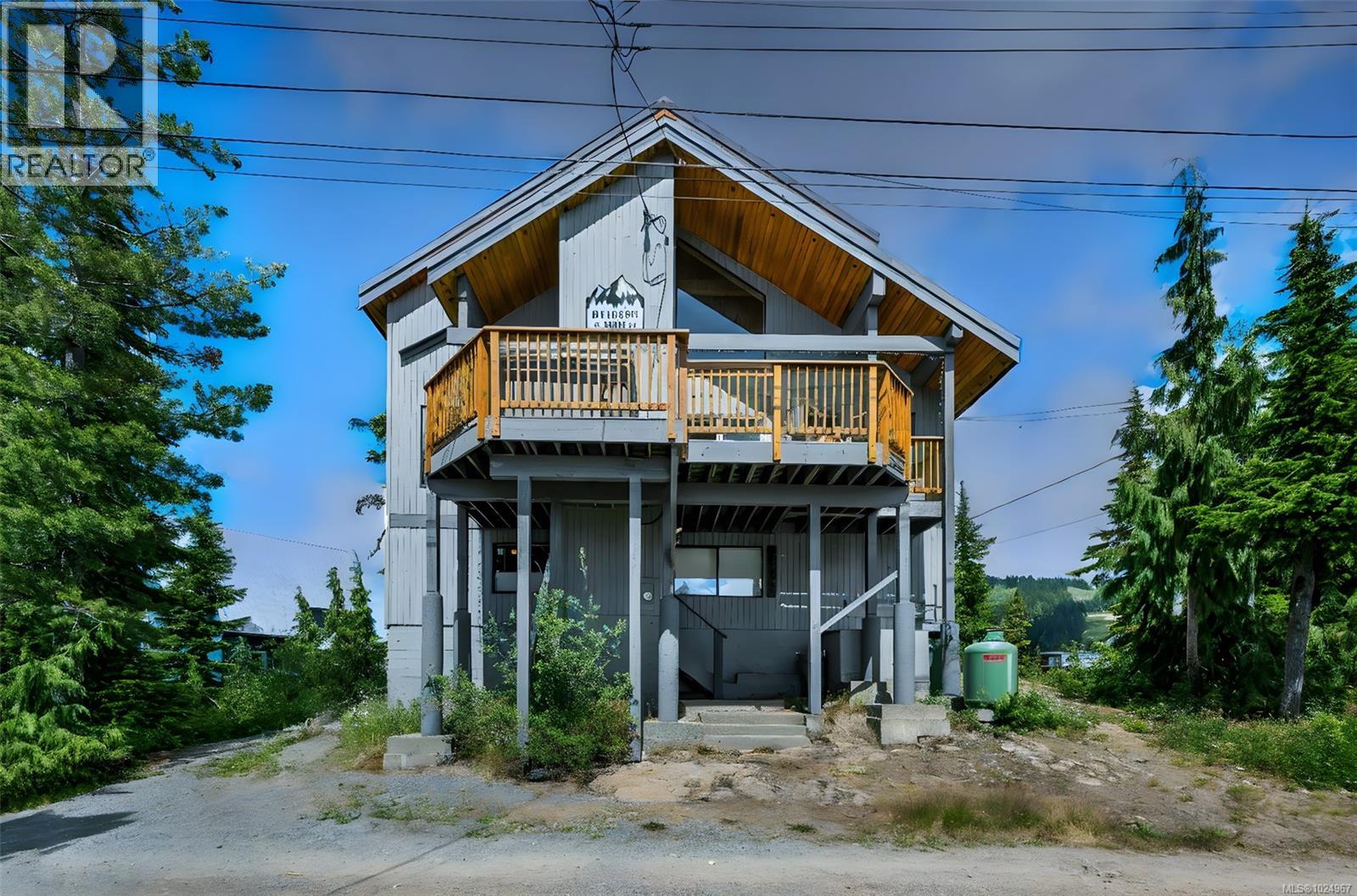 886 Jutland Terr, Courtenay, British Columbia