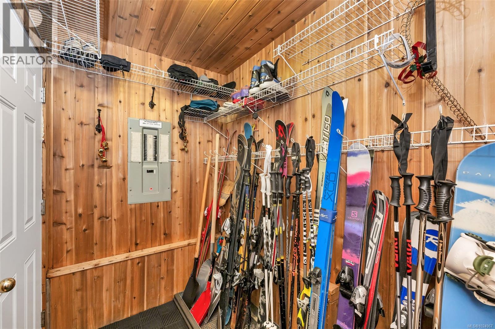 886 Jutland Terr, Courtenay, British Columbia  V9J 1L0 - Photo 5 - 1024967