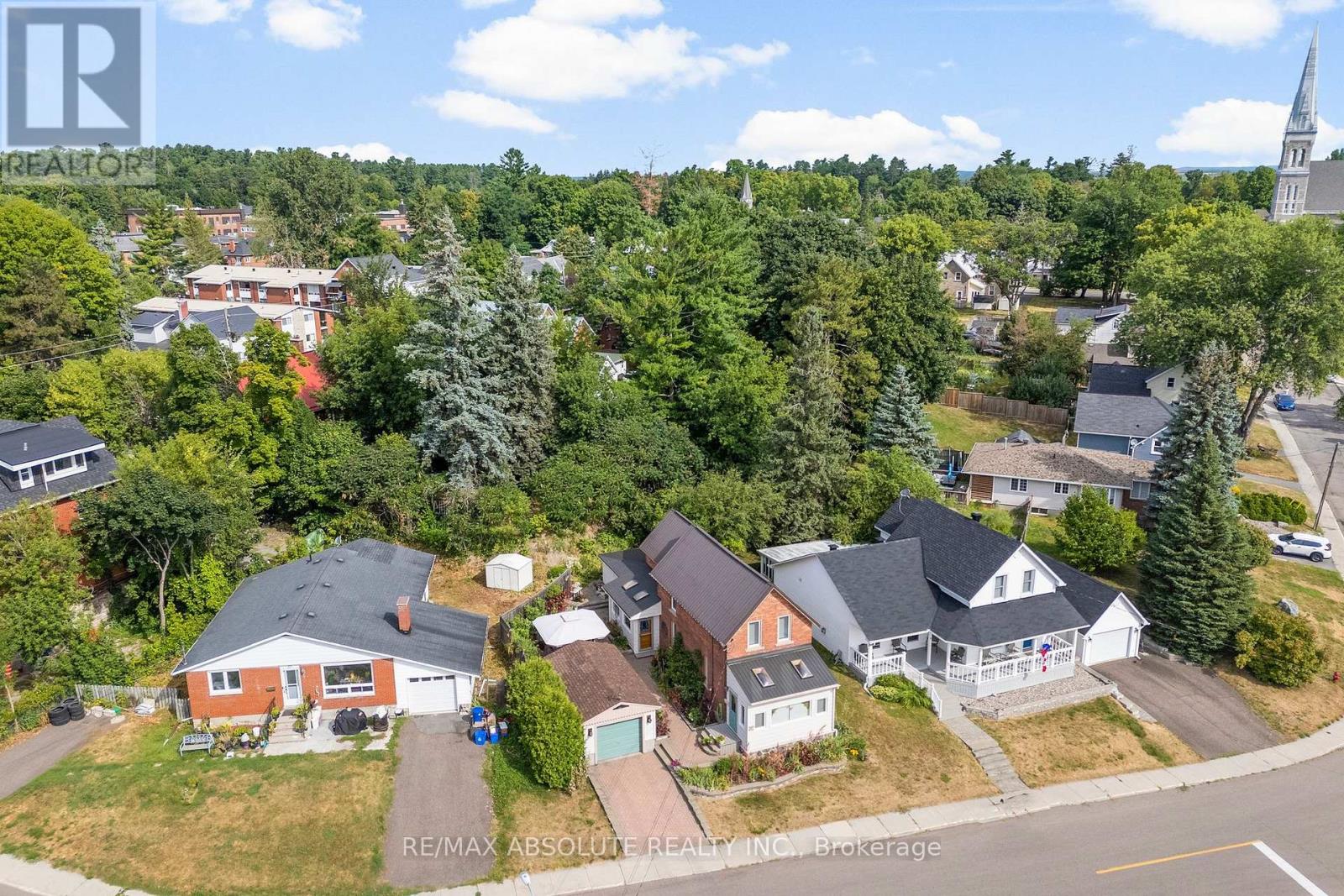 17 Victoria Street, Arnprior, Ontario  K7S 3J4 - Photo 8 - X12750978