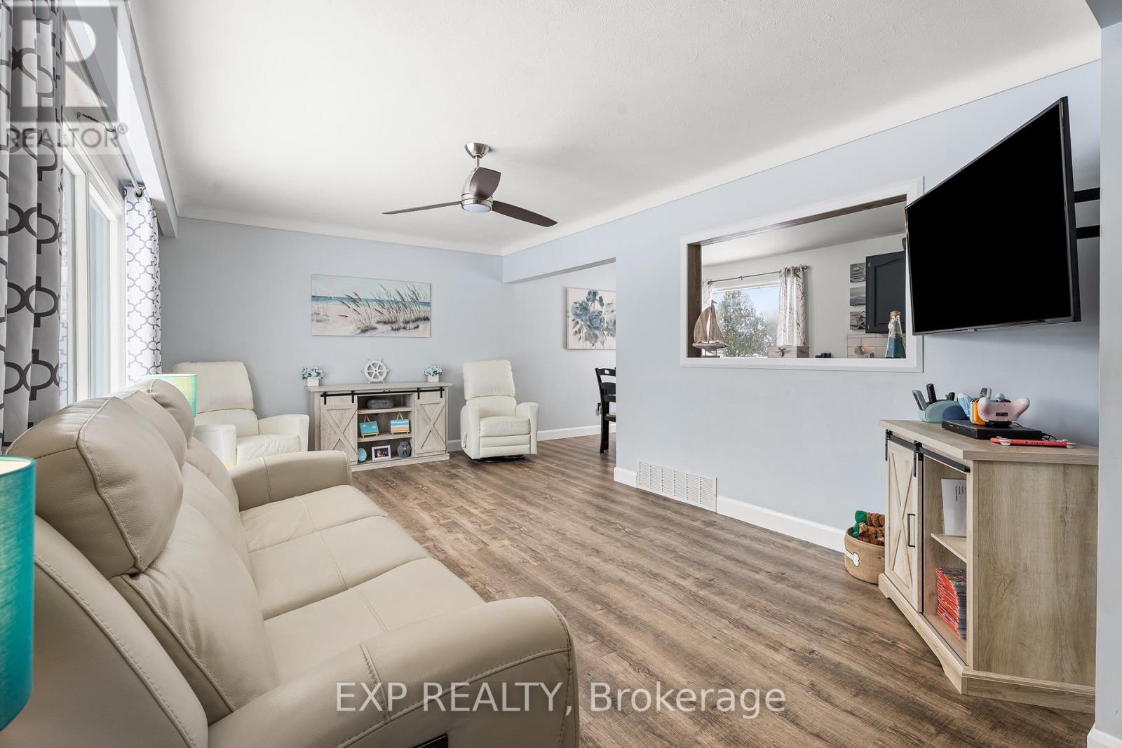 8857 Banting Avenue, Niagara Falls, Ontario  L2G 7A1 - Photo 3 - X12750840