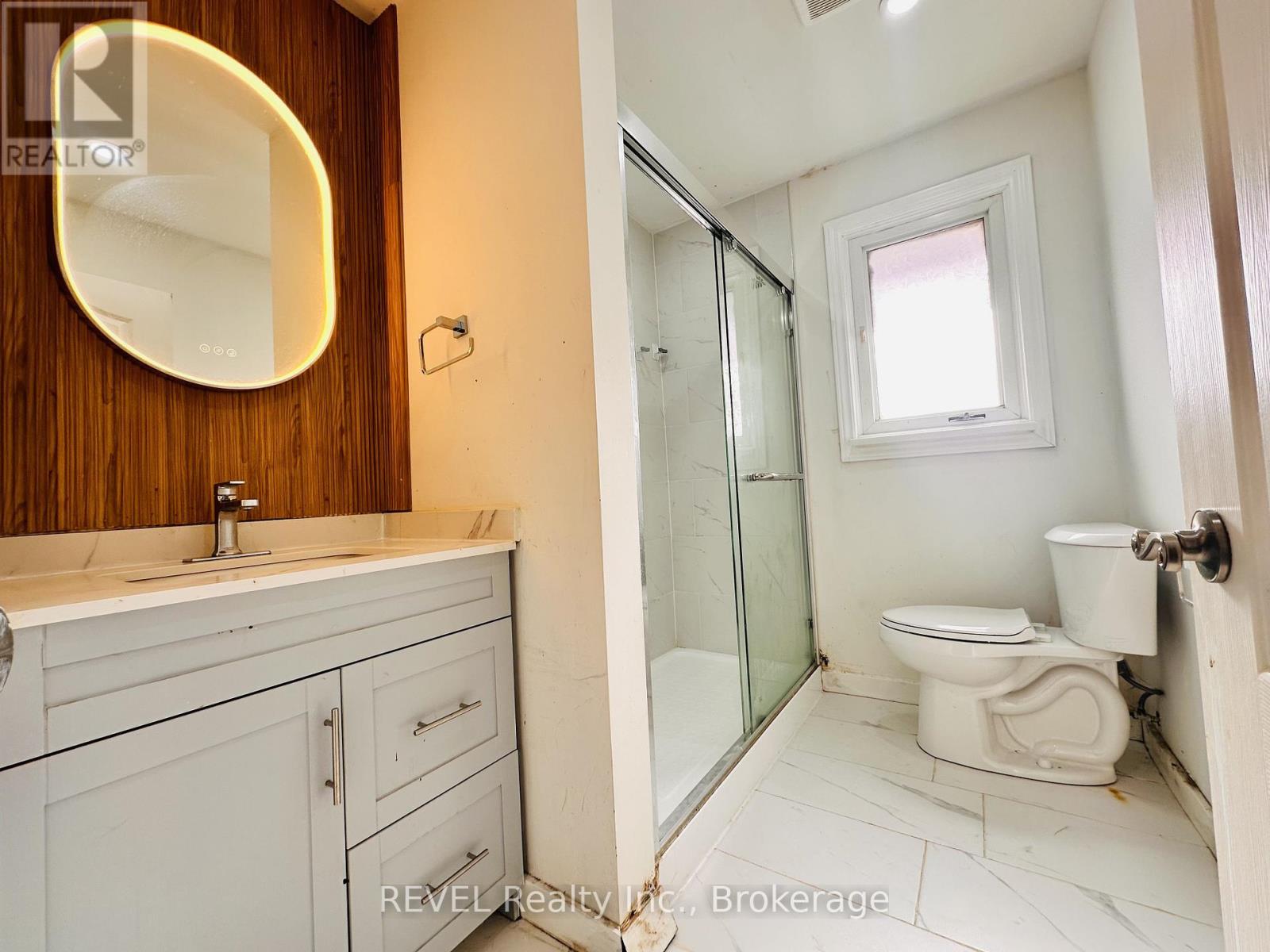 Upper - 7182 Adams Avenue, Niagara Falls (Arad/fallsview), Ontario  L2G 5H1 - Photo 10 - X12750898