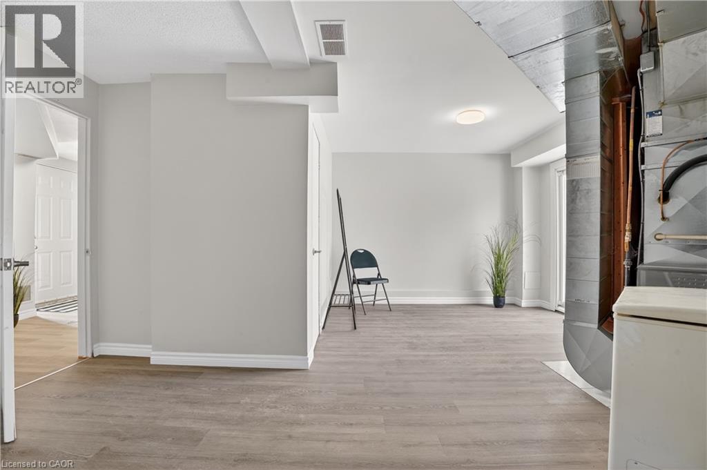 60 Elmsdale Drive Unit# 66, Kitchener, Ontario N2E 2G4 - Photo 6 - 40802348