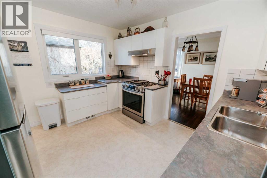 2001 12 Avenue S, Lethbridge, Alberta  T1K 0N8 - Photo 21 - A2279437