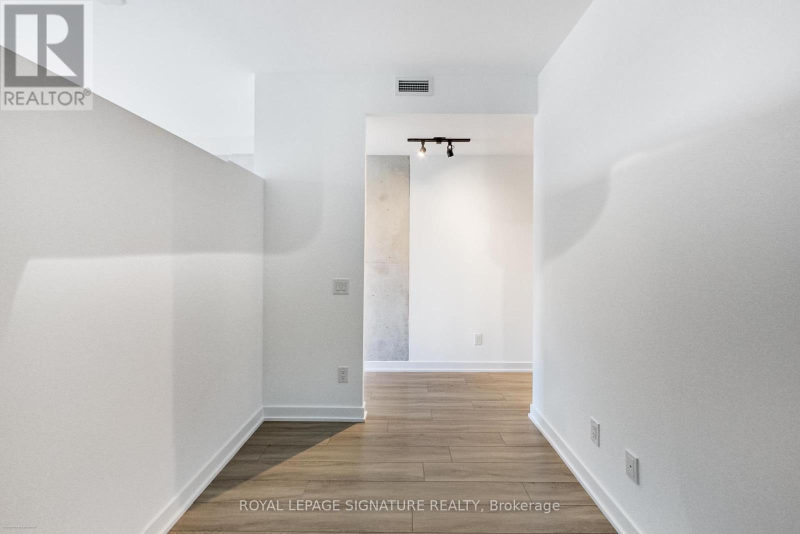 808 - 458 Richmond Street, Toronto, Ontario  M5V 0S9 - Photo 19 - C12750854