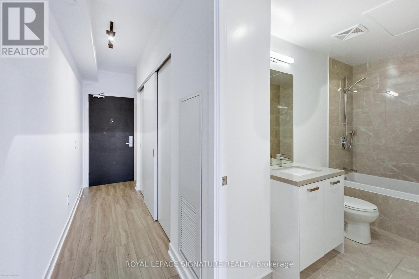 808 - 458 Richmond Street, Toronto, Ontario  M5V 0S9 - Photo 3 - C12750854