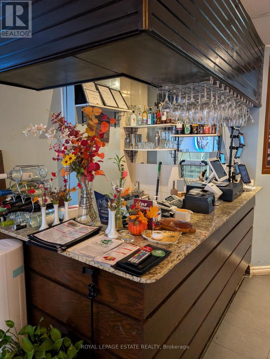 804 Eglinton Avenue E, Toronto, Ontario  M4G 2L1 - Photo 5 - C12750876