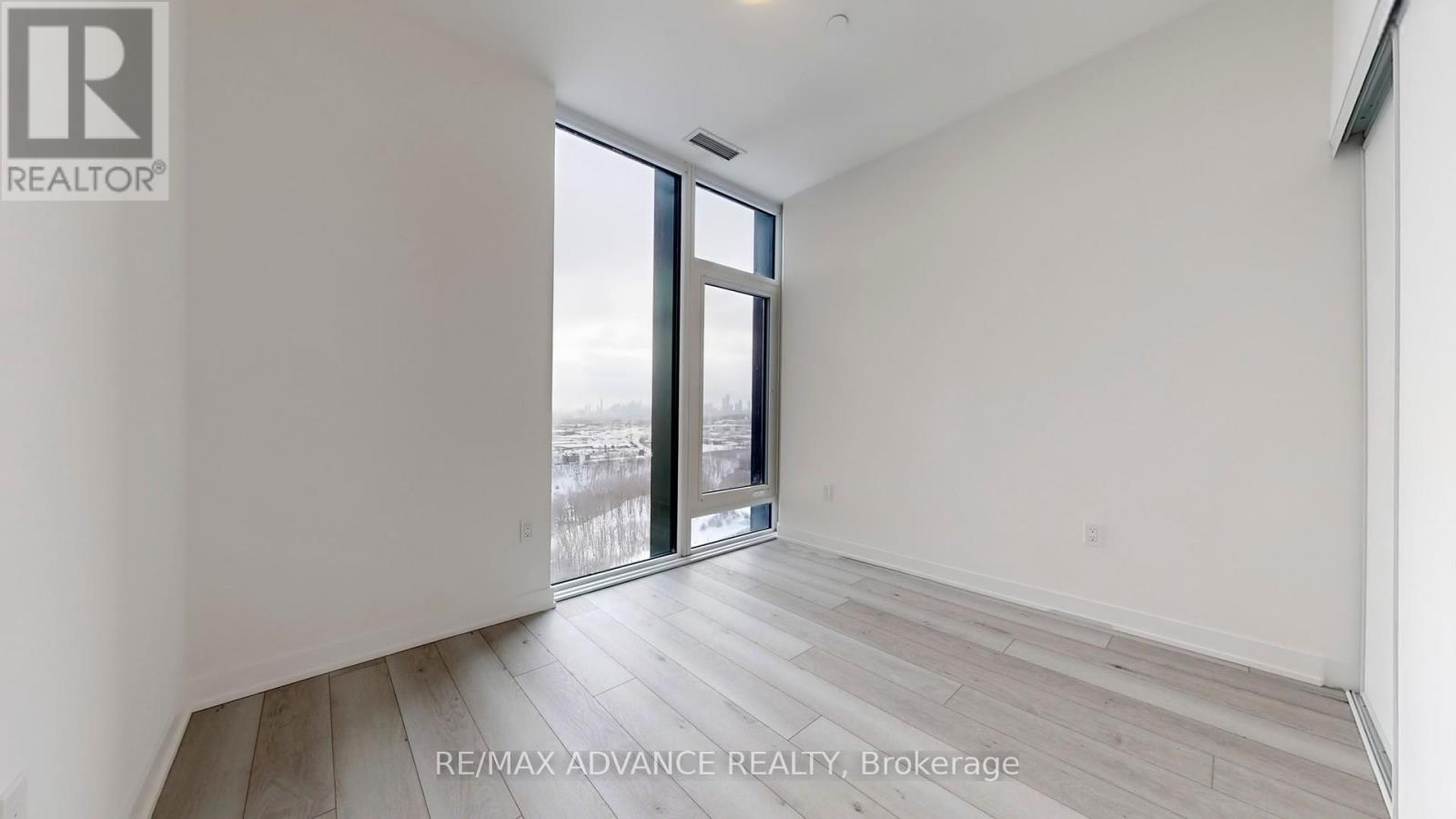 2312 - 1 Quarrington Lane, Toronto, Ontario  M3C 0S4 - Photo 12 - C12751038