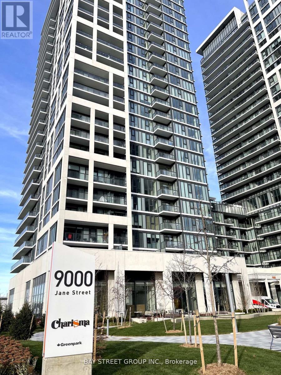304 - 9000 JANE STREET, Vaughan, Ontario