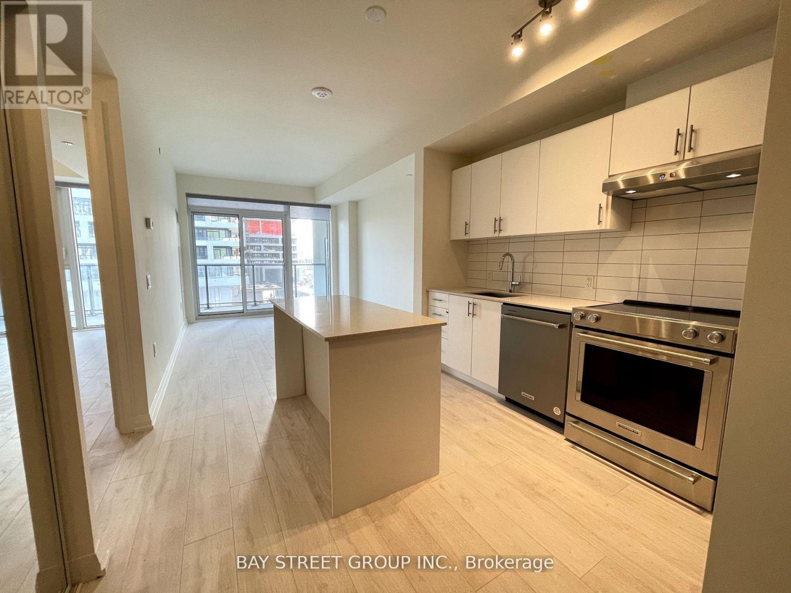 304 - 9000 Jane Street, Vaughan, Ontario  L4K 0M6 - Photo 2 - N12750890