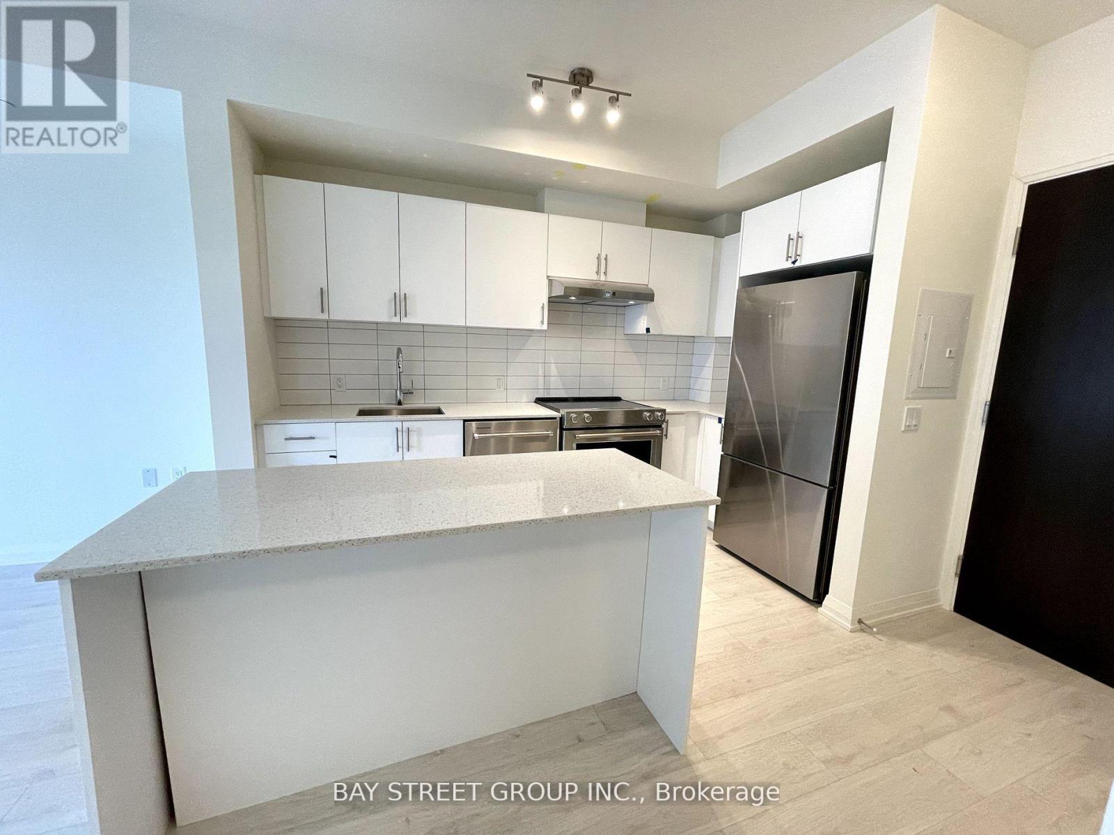 304 - 9000 Jane Street, Vaughan, Ontario  L4K 0M6 - Photo 4 - N12750890