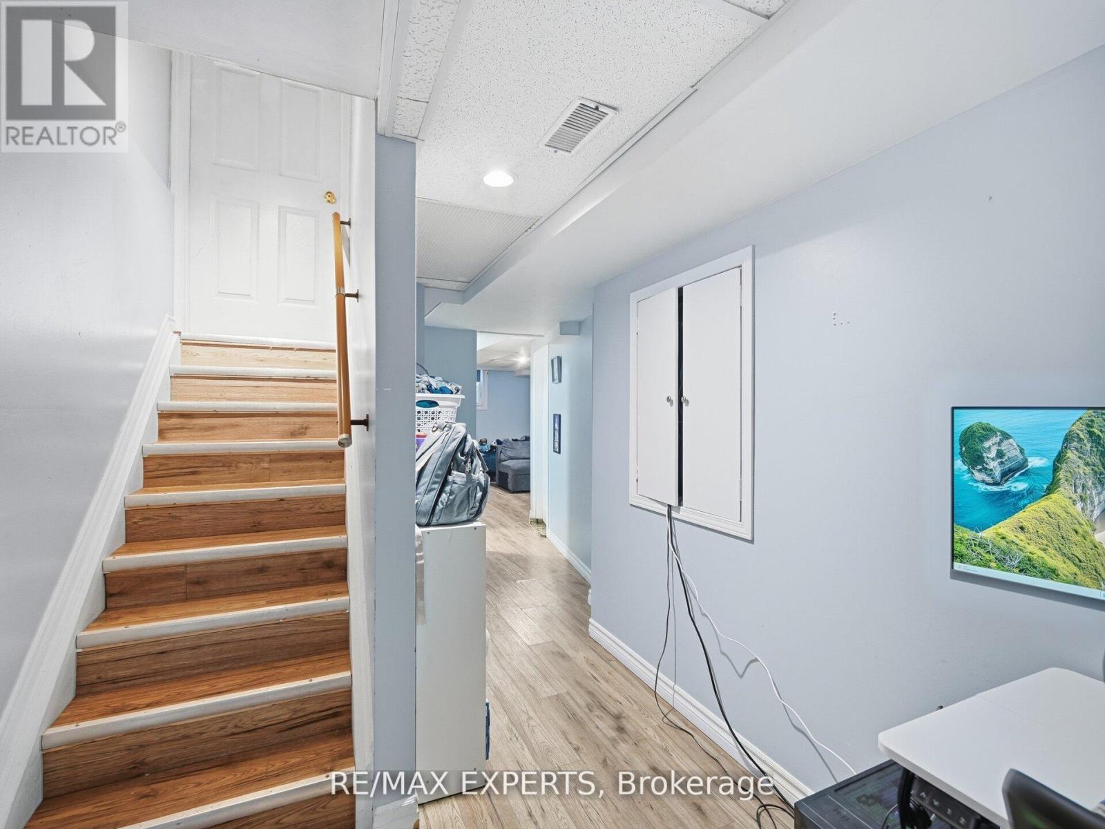 70 Twin Pines Crescent, Brampton, Ontario  L7A 1M8 - Photo 37 - W12750848