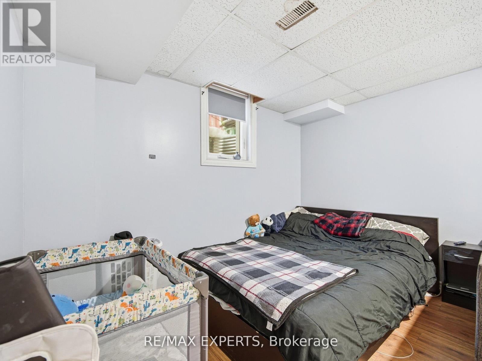 70 Twin Pines Crescent, Brampton, Ontario  L7A 1M8 - Photo 44 - W12750848