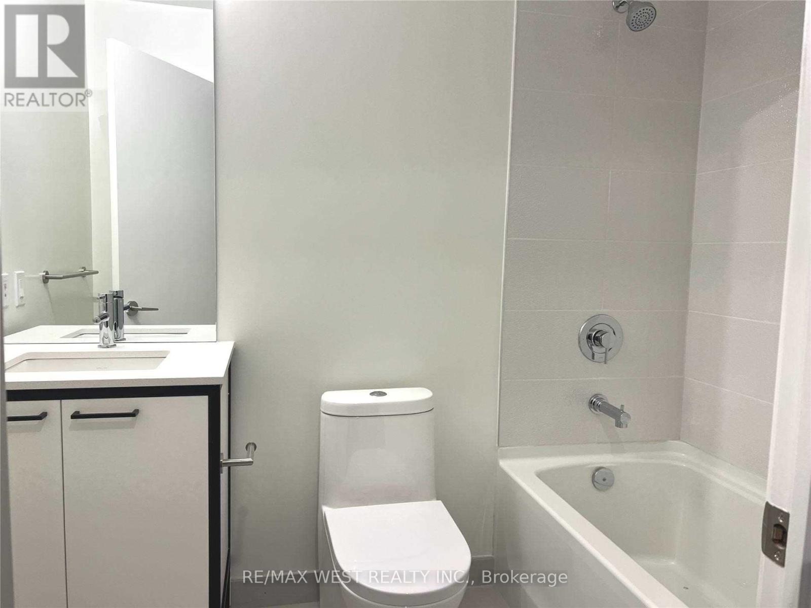 203 - 1808 St. Clair Avenue W, Toronto, Ontario  M6N 0C1 - Photo 11 - W12750858