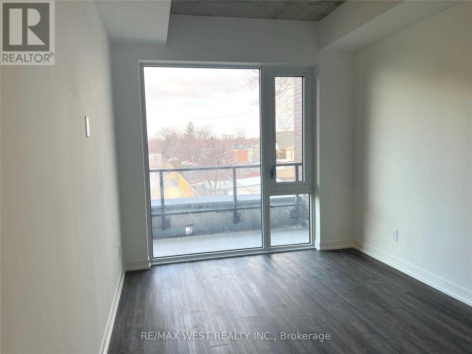 203 - 1808 St. Clair Avenue W, Toronto, Ontario  M6N 0C1 - Photo 6 - W12750858