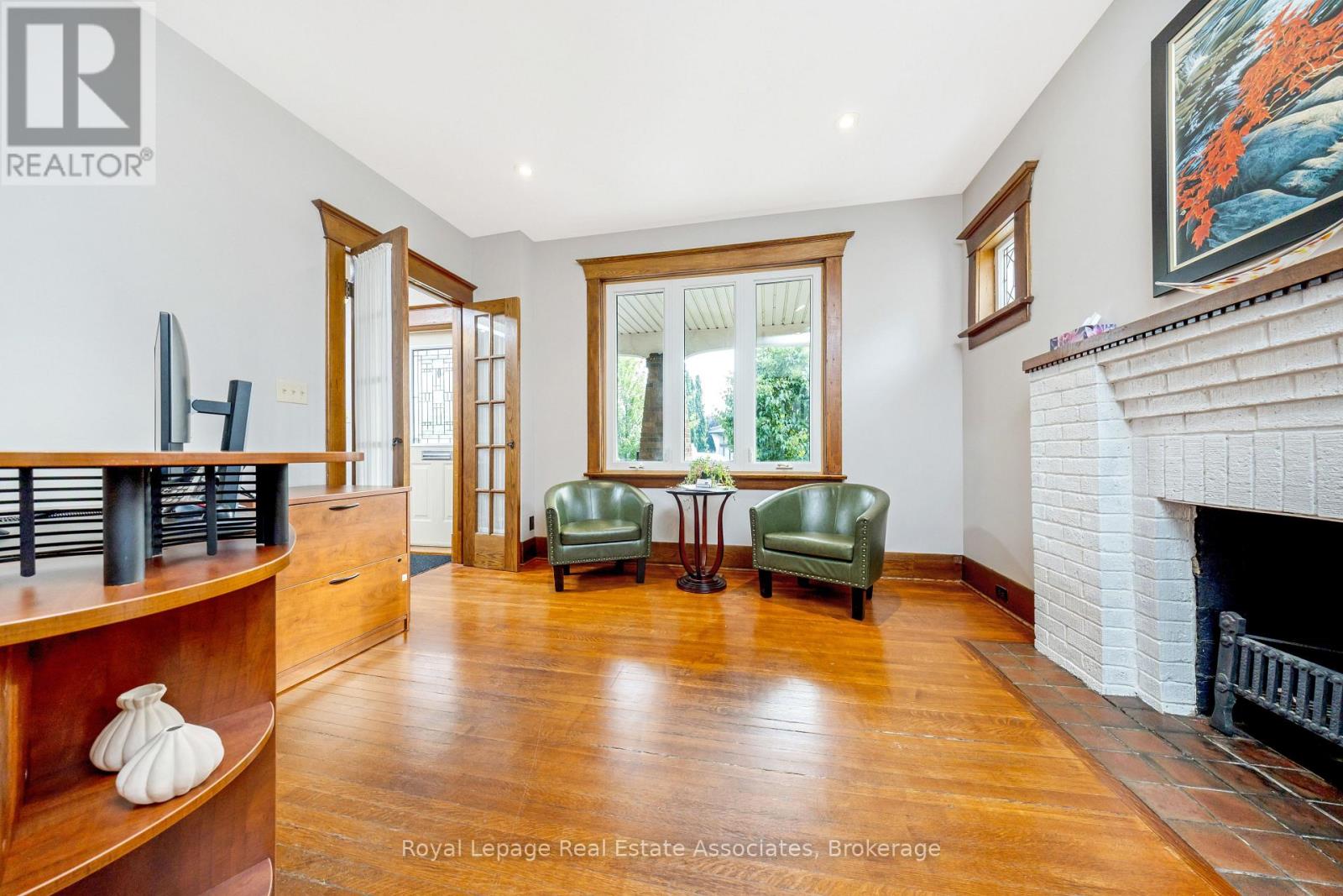 142 Martin Street, Milton, Ontario  L9T 2R2 - Photo 11 - W12750868