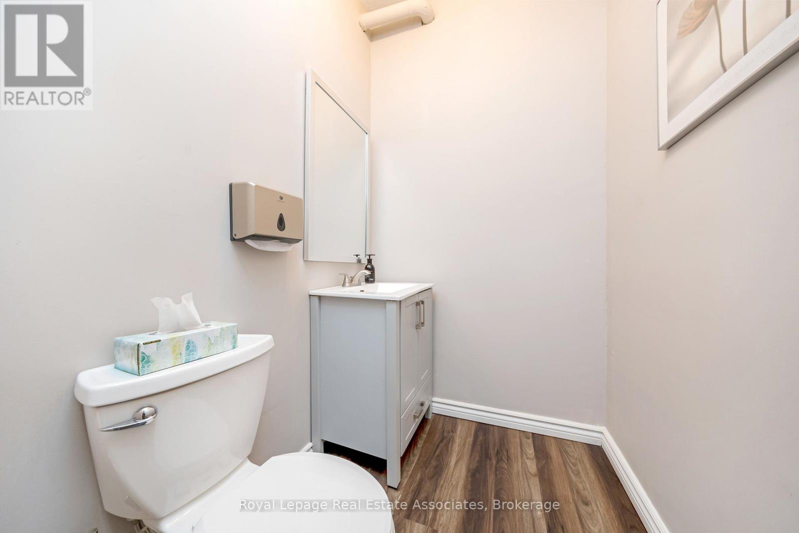 142 Martin Street, Milton, Ontario  L9T 2R2 - Photo 16 - W12750868