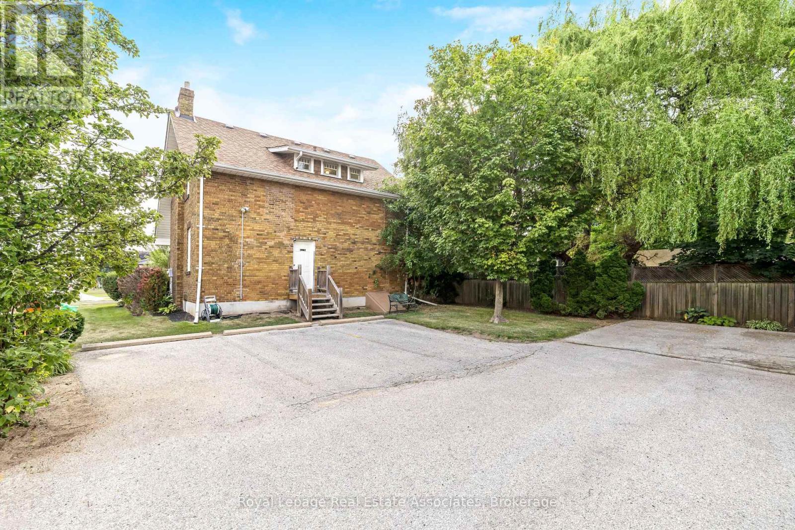 142 Martin Street, Milton, Ontario  L9T 2R2 - Photo 30 - W12750868