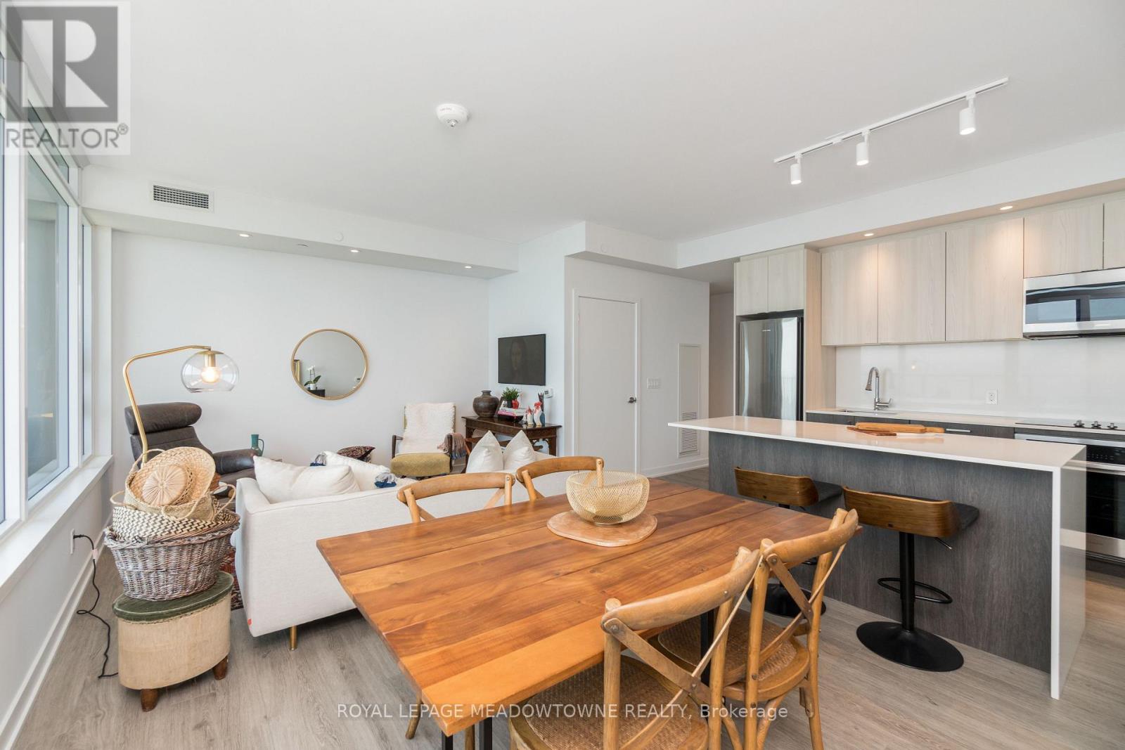 2307 - 1926 Lake Shore Boulevard W, Toronto, Ontario  M6S 1A1 - Photo 14 - W12750870