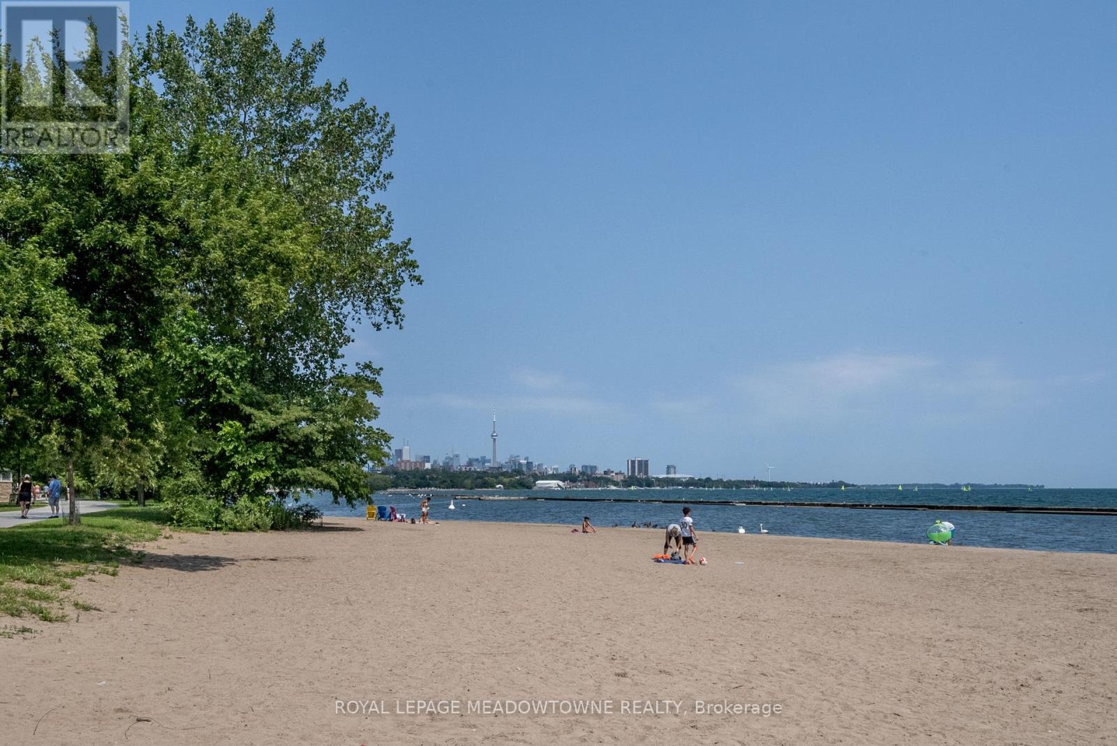 2307 - 1926 Lake Shore Boulevard W, Toronto, Ontario  M6S 1A1 - Photo 3 - W12750870