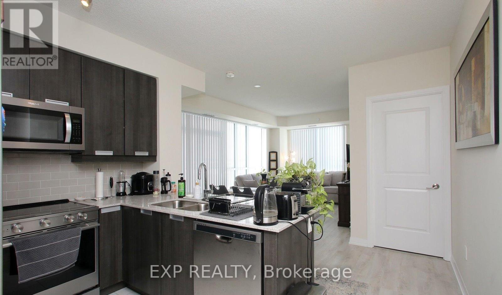 408 - 65 Watergarden Drive, Mississauga, Ontario  L5R 0G9 - Photo 8 - W12750922