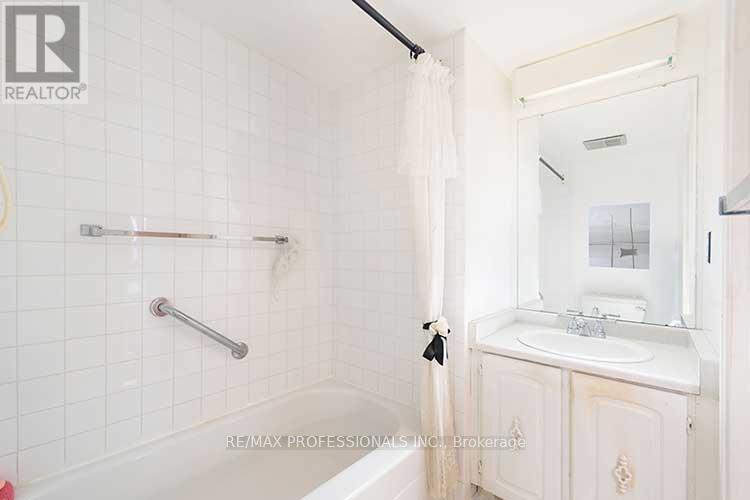 D13 - 288 Mill Road, Toronto, Ontario  M9C 4X7 - Photo 25 - W12750970