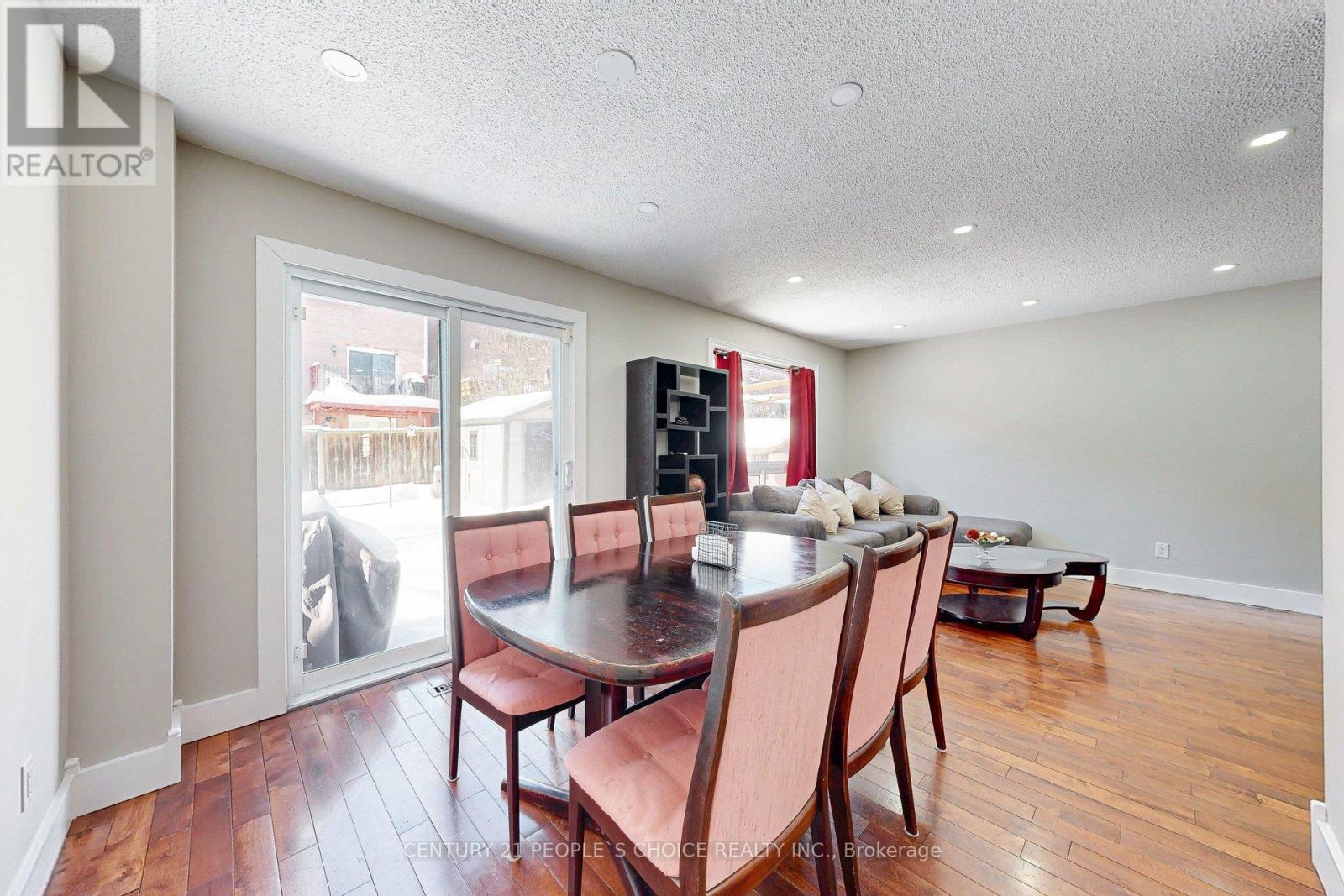 54 Royal Palm Drive, Brampton, Ontario  L6Z 1P6 - Photo 13 - W12751028