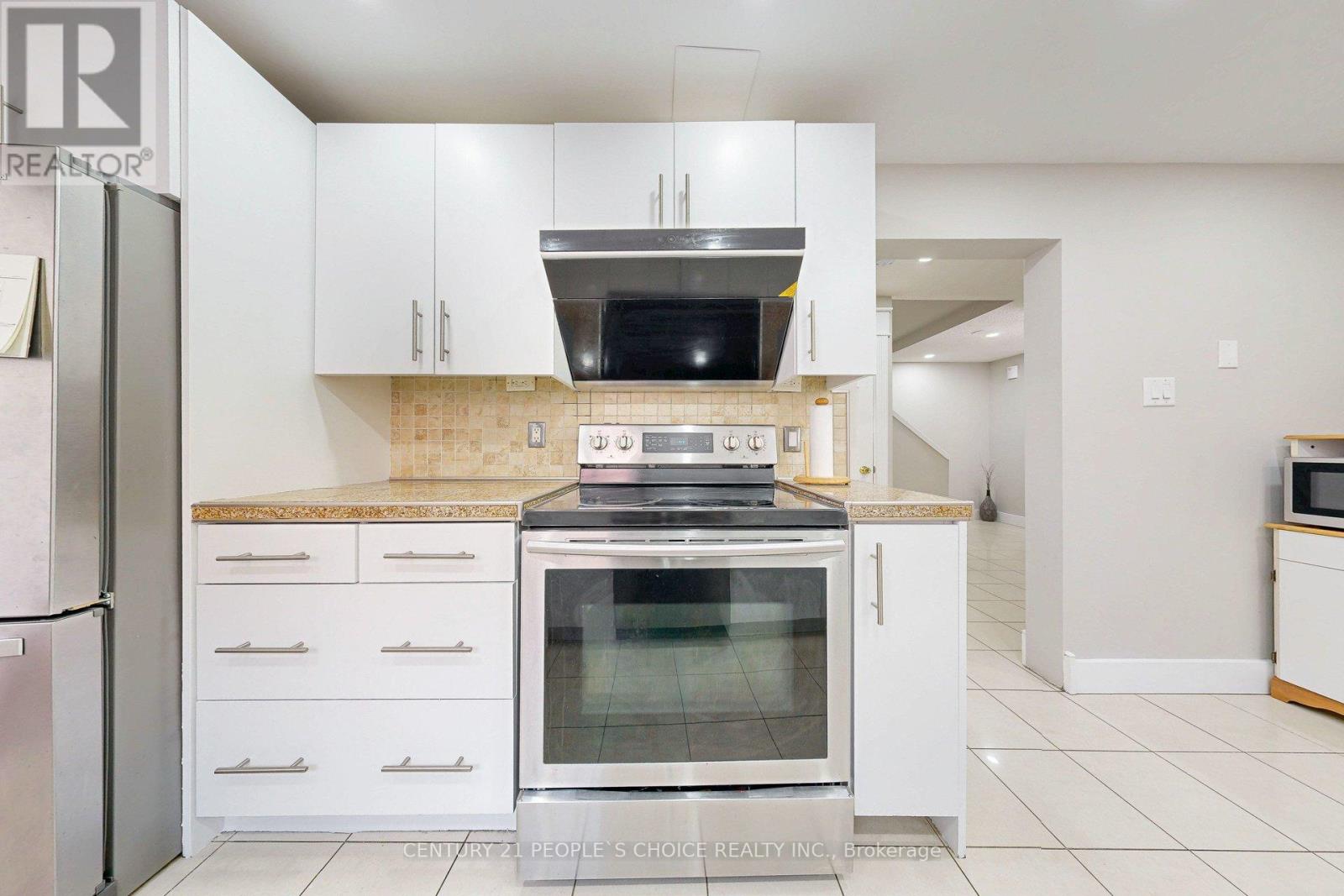 54 Royal Palm Drive, Brampton, Ontario  L6Z 1P6 - Photo 18 - W12751028