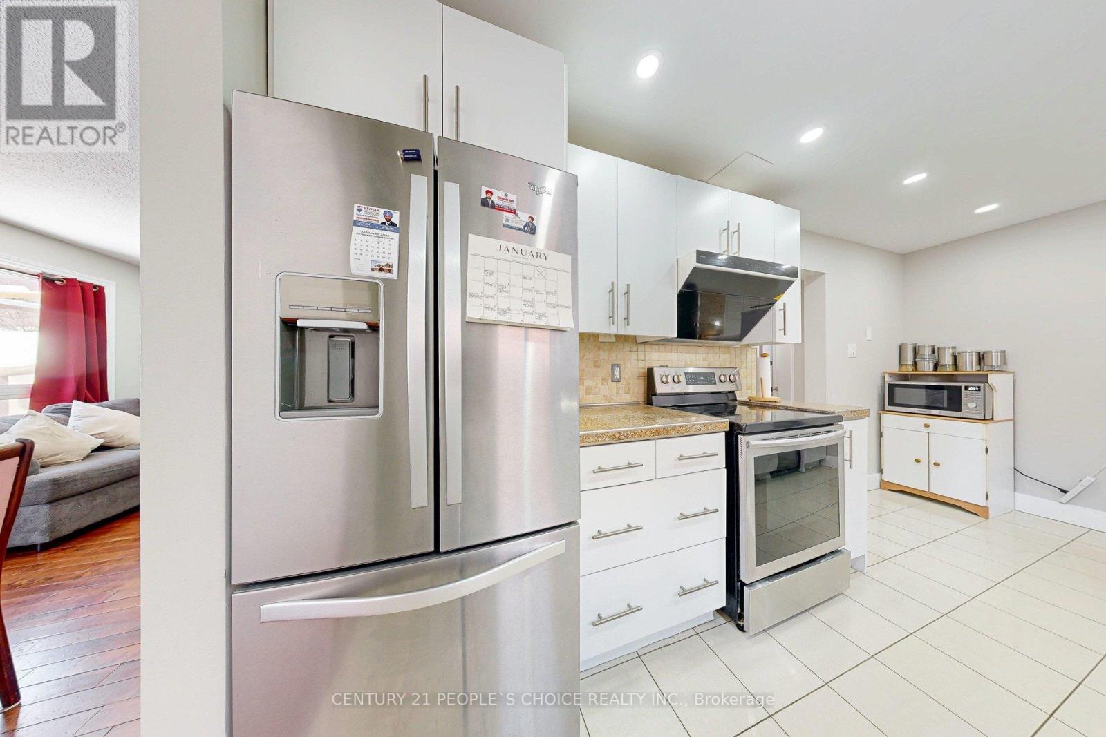 54 Royal Palm Drive, Brampton, Ontario  L6Z 1P6 - Photo 19 - W12751028