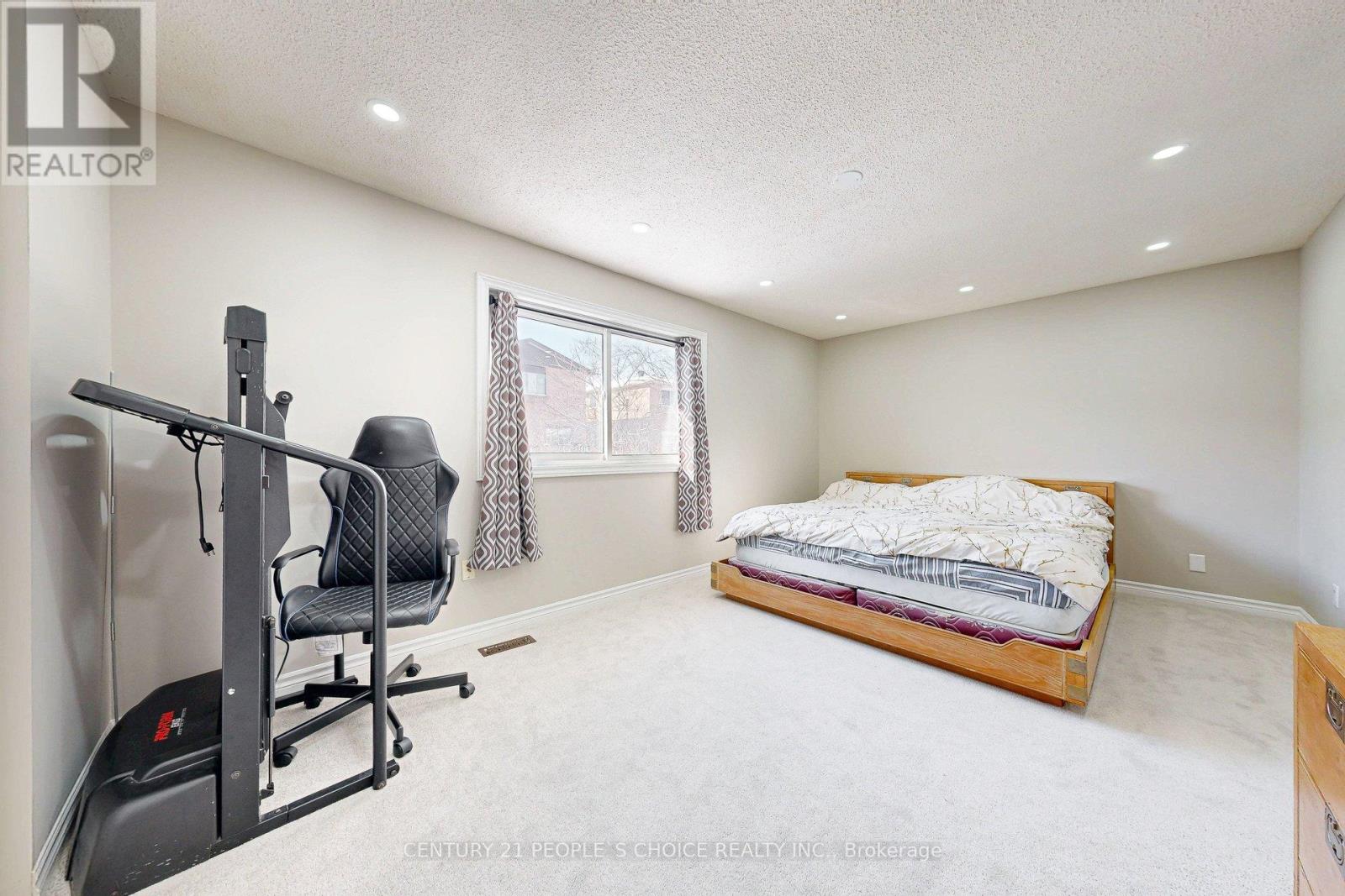 54 Royal Palm Drive, Brampton, Ontario  L6Z 1P6 - Photo 32 - W12751028