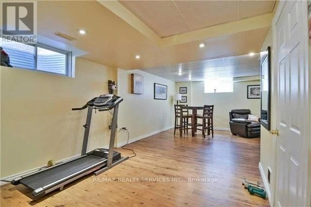 8 Graham Crescent, Orangeville, Ontario  L9W 5J4 - Photo 9 - W12751050