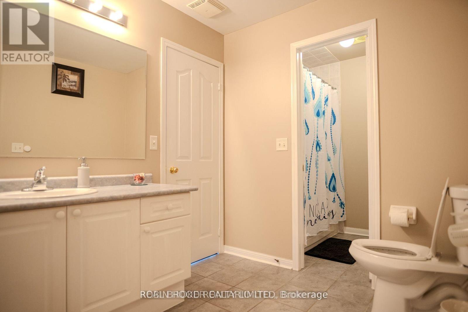 10 Balmy Way, Brampton, Ontario  L6P 1L3 - Photo 15 - W12751054