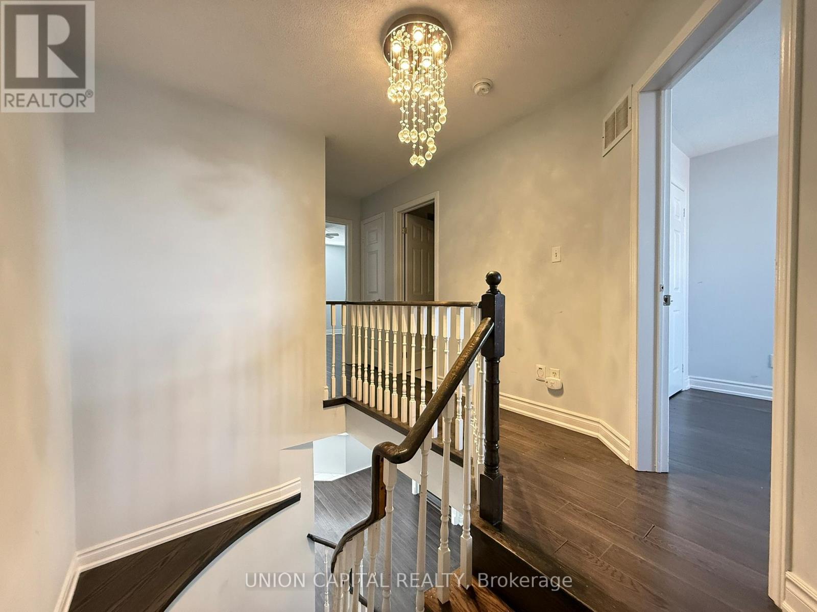 5450 Tree Crest Court, Mississauga, Ontario  L5R 3Z8 - Photo 14 - W12751056