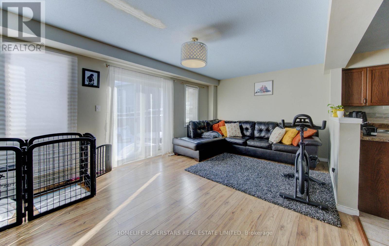 148 Snowdrop Crescent, Kitchener, Ontario  N2E 4G7 - Photo 12 - X12750842