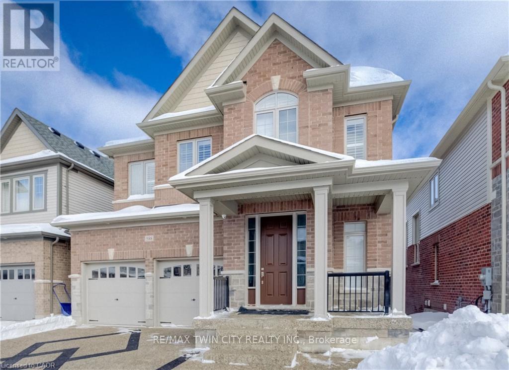 588 Beckview Crescent, Kitchener, Ontario  N2R 0R4 - Photo 2 - X12750860