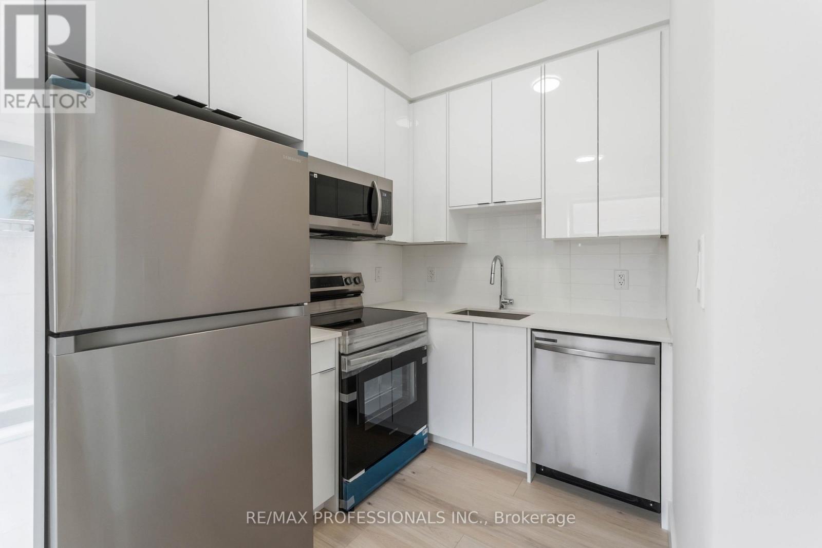 106 - 7277 Wilson Crescent, Niagara Falls, Ontario  L2G 4R8 - Photo 14 - X12750874