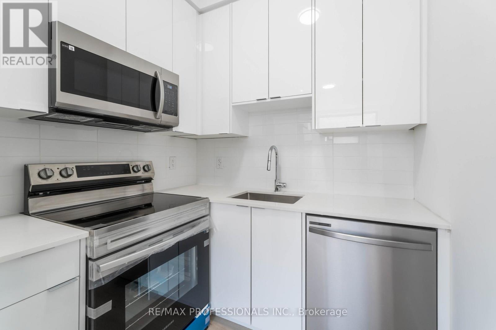 106 - 7277 Wilson Crescent, Niagara Falls, Ontario  L2G 4R8 - Photo 15 - X12750874