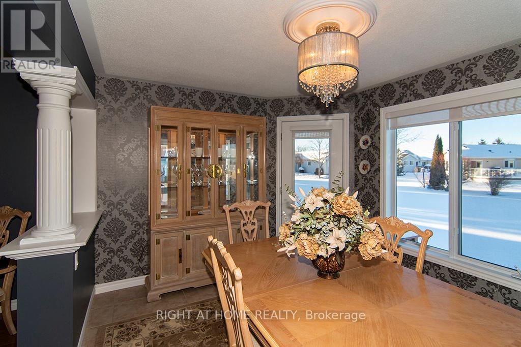 156 Gracehill Crescent, Hamilton, Ontario  L8B 1A5 - Photo 23 - X12750926