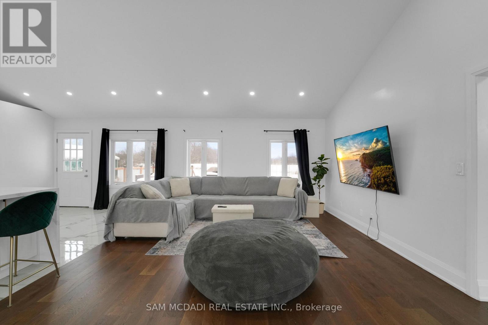 107 6th Line, Haldimand, Ontario  N3W 1Y8 - Photo 6 - X12750938