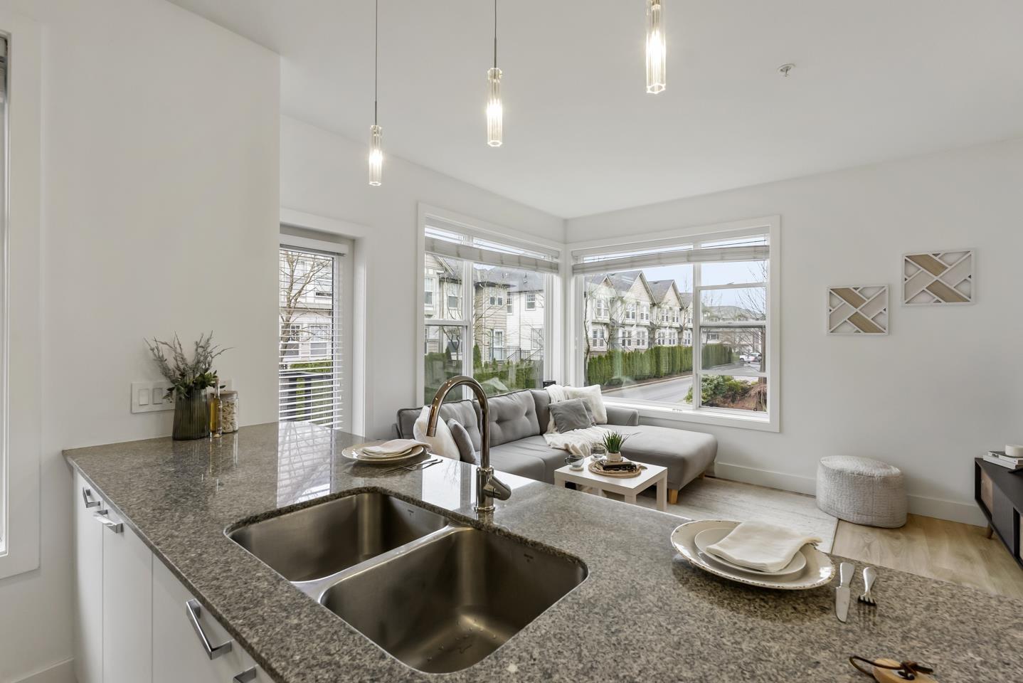 221 15956 86a Avenue, Surrey, British Columbia  V4N 6N8 - Photo 13 - R3085549