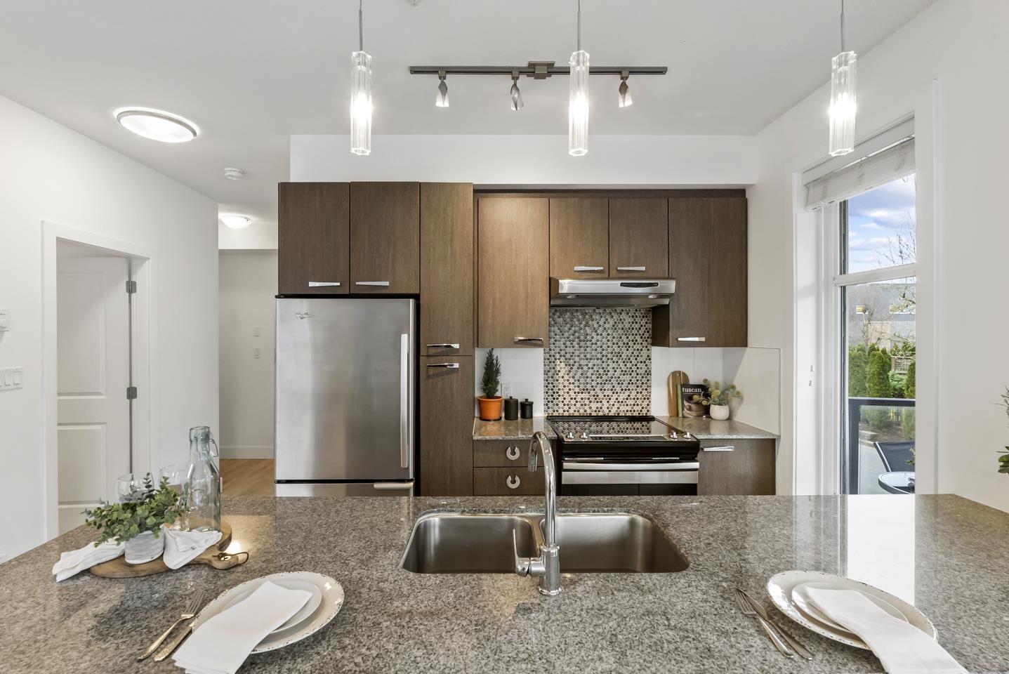 221 15956 86a Avenue, Surrey, British Columbia  V4N 6N8 - Photo 10 - R3085549