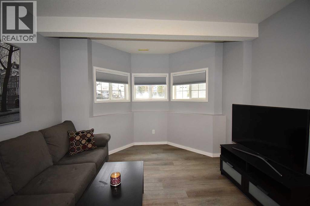 309 Eaton Drive, Hinton, Alberta  T7V 1Y5 - Photo 21 - A2263626