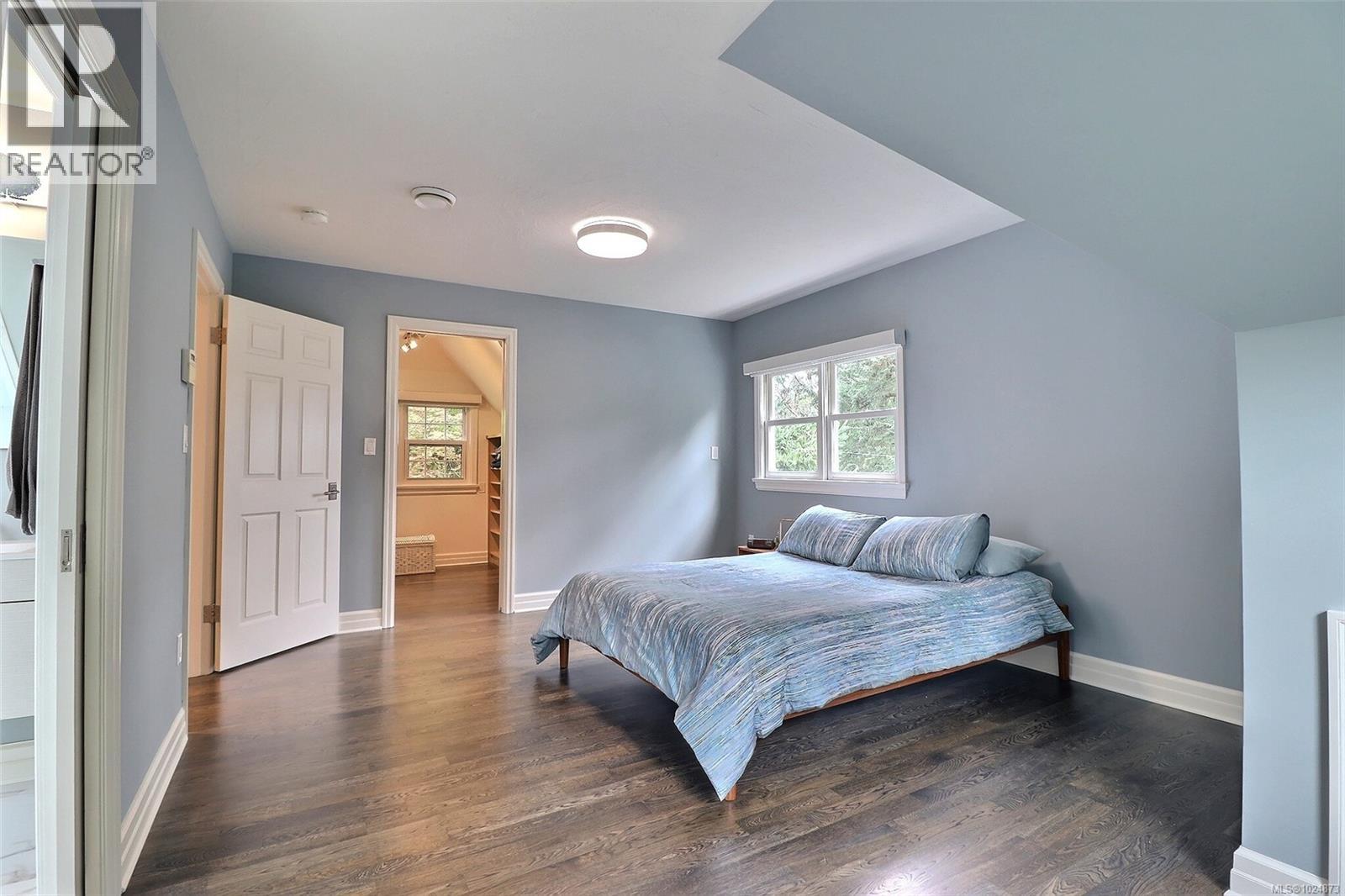 3977 Lexington Ave, Saanich, British Columbia V8N 3Z5 - Photo 9 - 1024873