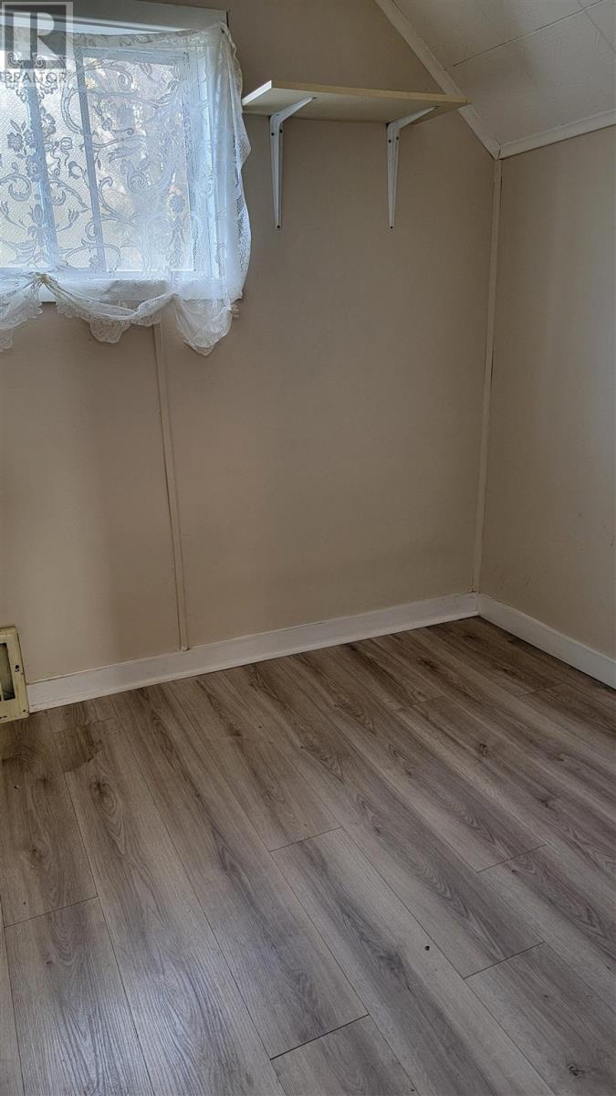 52 Edinburgh St, Sault Ste. Marie, Ontario  P6A 1K7 - Photo 12 - SM253377