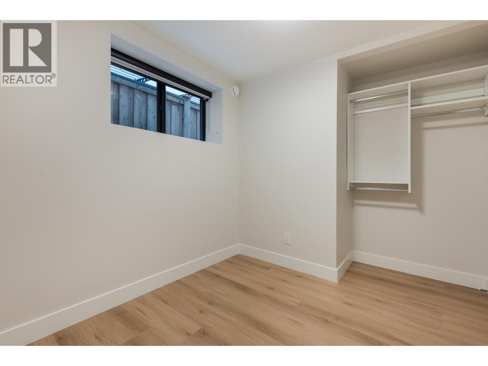 Listing Picture 33 of 35 : 4413 OXFORD STREET, Burnaby / 本拿比 - 魯藝地產 Yvonne Lu Group - MLS Medallion Club Member