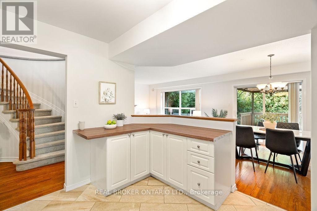 2 Sherring Crescent, Ottawa, Ontario  K2K 2T2 - Photo 18 - X12751112