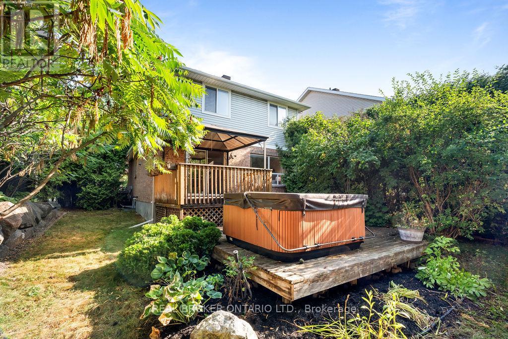 2 Sherring Crescent, Ottawa, Ontario  K2K 2T2 - Photo 29 - X12751112