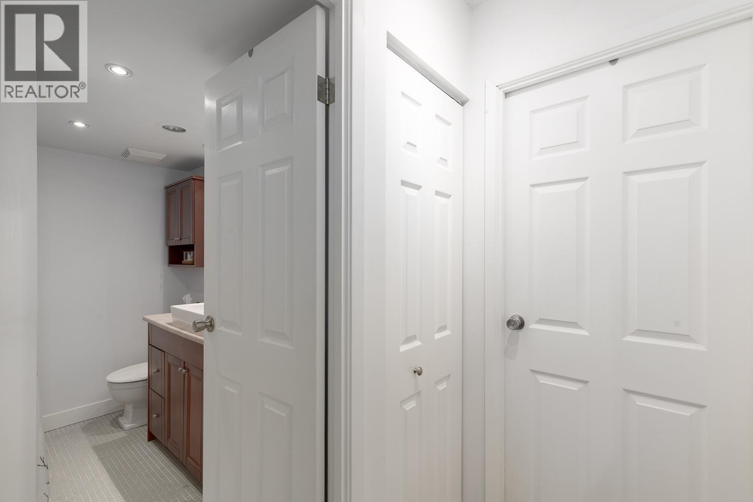 2101 3771 Bartlett Court, Burnaby, British Columbia  V3J 7G8 - Photo 15 - R3085589