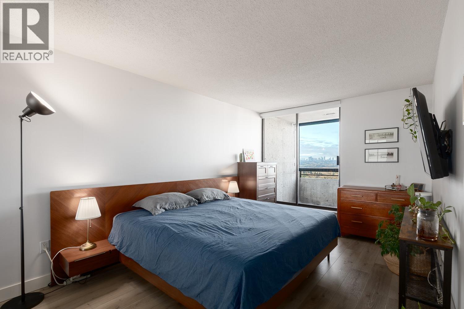 2101 3771 Bartlett Court, Burnaby, British Columbia  V3J 7G8 - Photo 17 - R3085589